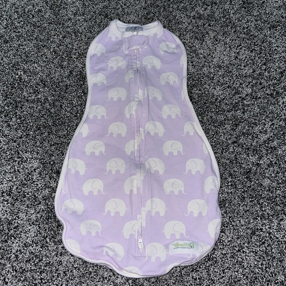 Woombie Original baby infant Swaddle 0-3 months 5-13 lbs Purple Elephant EUC - Picture 1 of 5